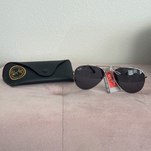 Make me an offer on Ray Ban Sun Glasses